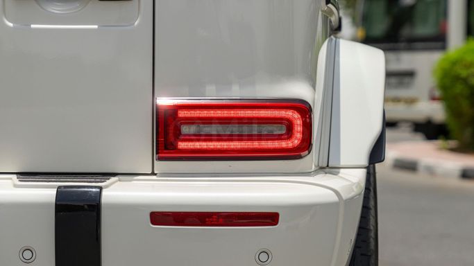 Used Mercedes-Benz G-Class AMG 63 AMG II (W463), 4.0 l, 2020 in Dubai by Milele, White color. Other | AUTO.AE