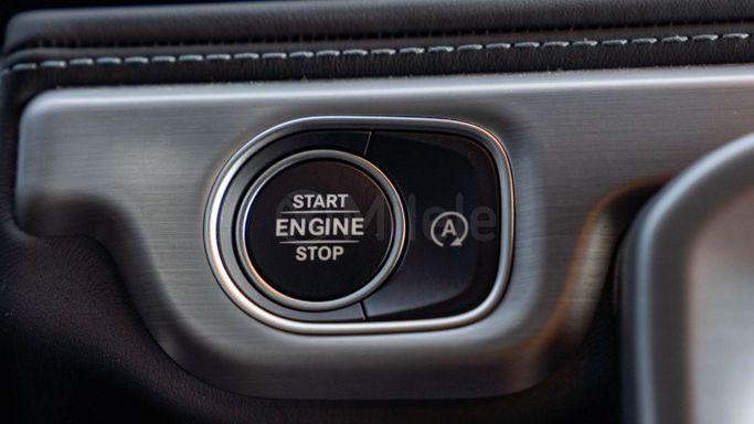 Подержанный Mercedes-Benz G-Class AMG 63 AMG II (W463), 4.0 л, 2022 в Дубае от Milele Белый цвет. Other | AUTO.AE