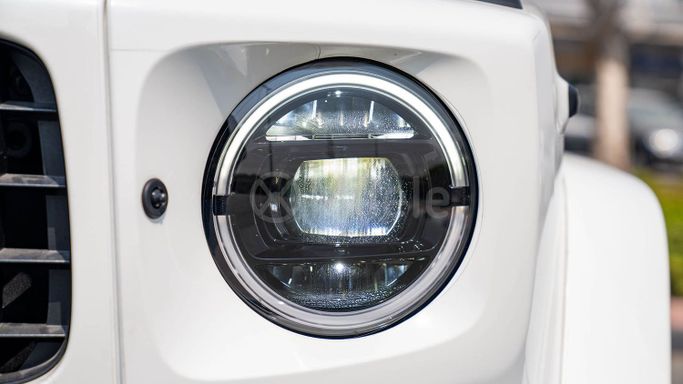 Подержанный Mercedes-Benz G-Class AMG 63 AMG II (W463), 4.0 л, 2022 в Дубае от Milele Белый цвет. Other | AUTO.AE