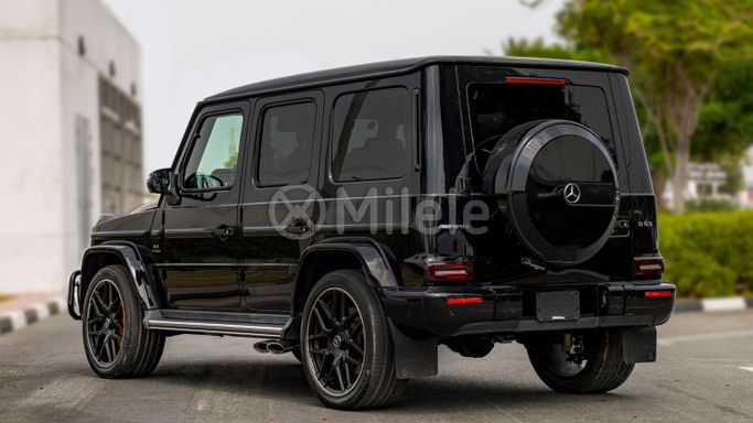 Подержанный Mercedes-Benz G-Class AMG 63 AMG II (W463), 4.0 л, 2021 в Дубае от Milele Черный цвет. Other | AUTO.AE