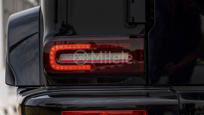 Подержанный Mercedes-Benz G-Class AMG 63 AMG II (W463), 4.0 л, 2021 в Дубае от Milele Черный цвет. Other | AUTO.AE