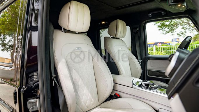 Подержанный Mercedes-Benz G-Class AMG 63 AMG II (W463), 4.0 л, 2021 в Дубае от Milele Черный цвет. Other | AUTO.AE