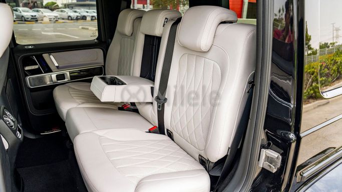 Подержанный Mercedes-Benz G-Class AMG 63 AMG II (W463), 4.0 л, 2021 в Дубае от Milele Черный цвет. Other | AUTO.AE