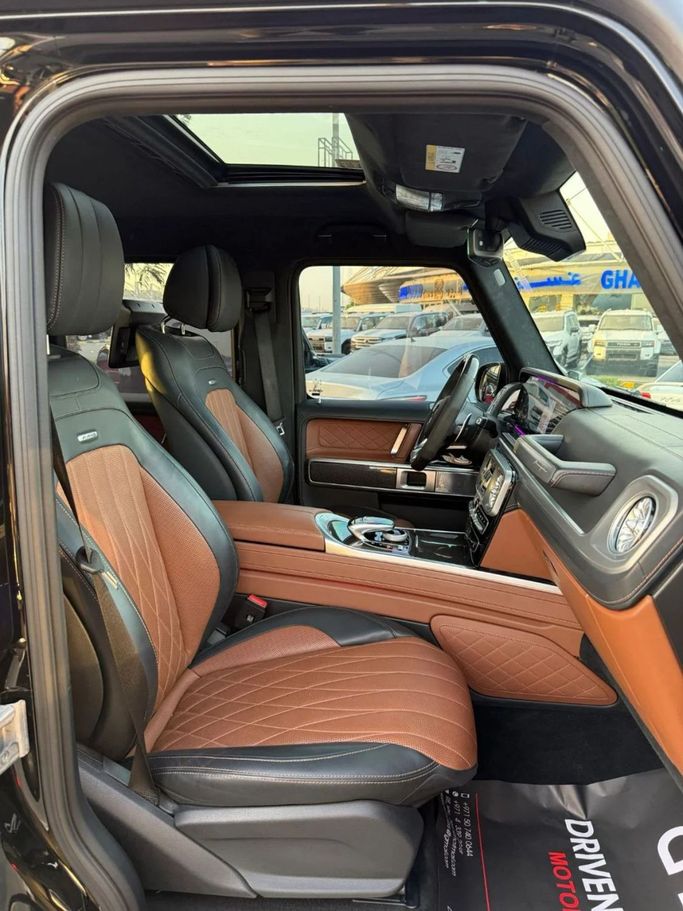 Подержанный Mercedes-Benz G-Class AMG 63 AMG II (W463), 4.0 л, 2024 в Дубае от Drivenchy Motors Черный цвет. Other | AUTO.AE