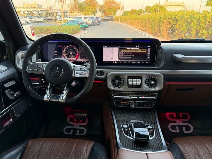 Подержанный Mercedes-Benz G-Class AMG 63 AMG II (W463), 4.0 л, 2024 в Дубае от Drivenchy Motors Черный цвет. Other | AUTO.AE