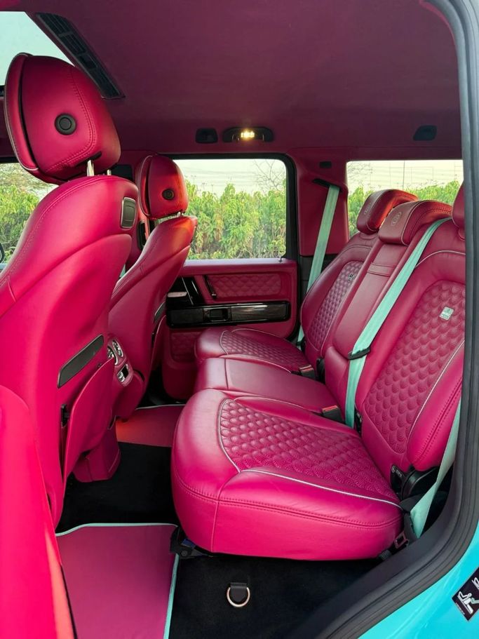 Подержанный Mercedes-Benz G-Class AMG Brabus 800 II (W463), 4.0 л, 2021 в Дубае от Drivenchy Motors Зеленый цвет. Other | AUTO.AE