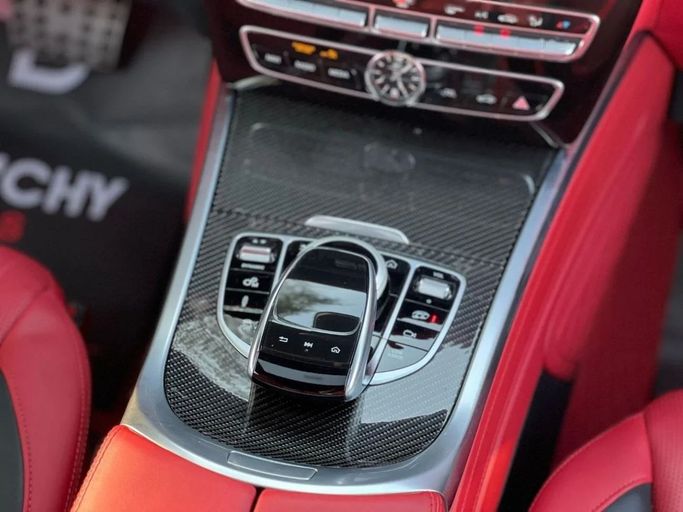 Подержанный Mercedes-Benz G-Class AMG Brabus 900 II (W463), 6.3 л, 2021 в Дубае от Drivenchy Motors Зеленый цвет. GCC | AUTO.AE