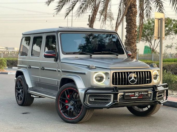 Подержанный Mercedes-Benz G-Class AMG 63 AMG II (W463), 4.0 л, 2019 в Дубае от Drivenchy Motors Серебристый цвет. Европейская | AUTO.AE
