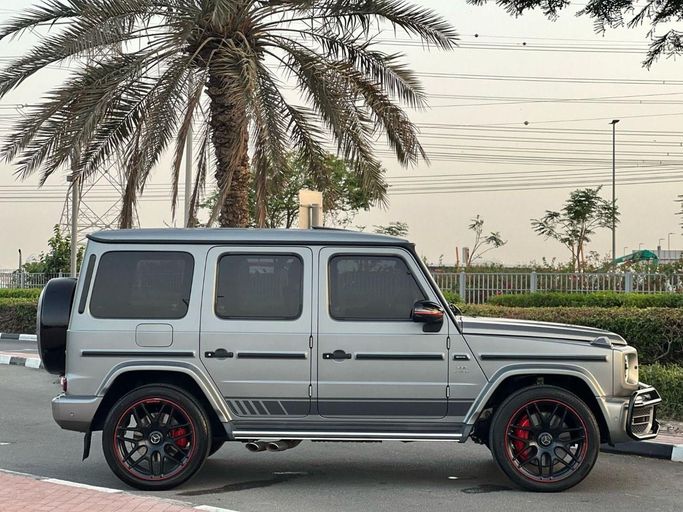 Подержанный Mercedes-Benz G-Class AMG 63 AMG II (W463), 4.0 л, 2019 в Дубае от Drivenchy Motors Серебристый цвет. Европейская | AUTO.AE