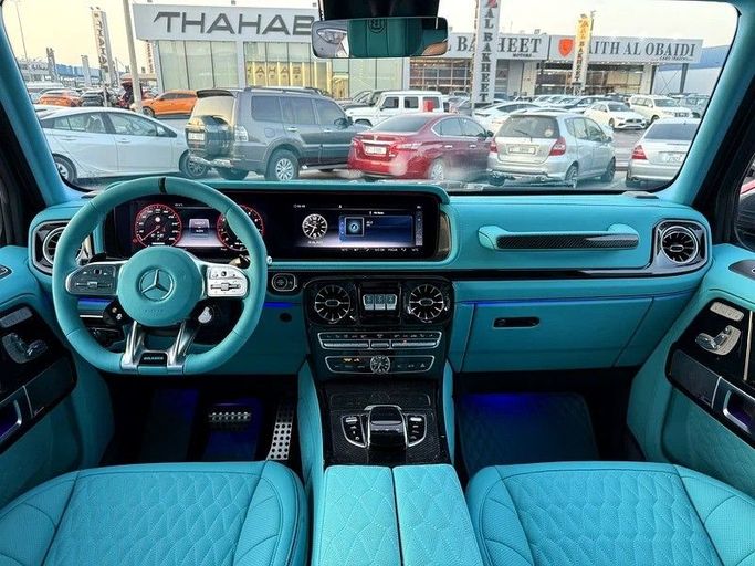 Подержанный Mercedes-Benz G-Class AMG 63 AMG II (W463), 4.0 л, 2023 в Дубае от Shamil Motors Серый цвет.  | AUTO.AE