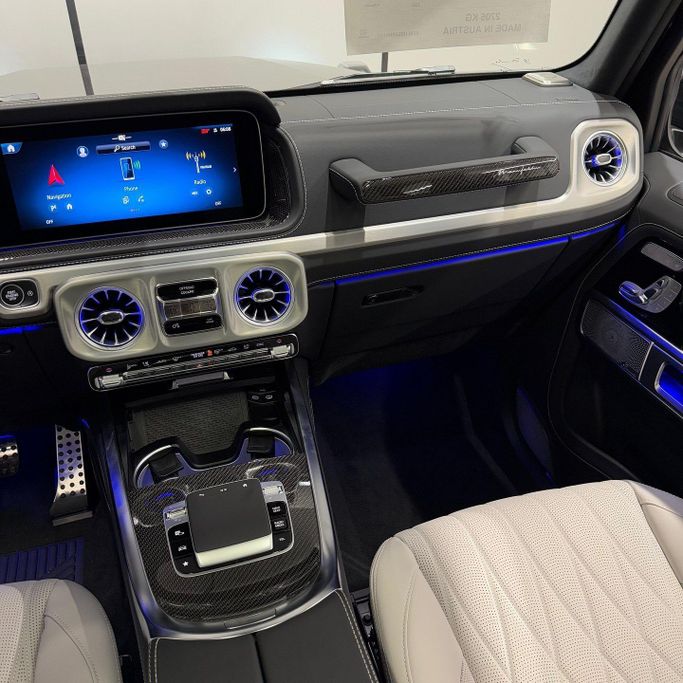جديدة Mercedes-Benz G-Class AMG 63 AMG عملية شد الوجه II (W465), 4.0 l, 2025 في في دبي من AAA Motors، اللون أسود. مواصفات الخليج | AUTO.AE