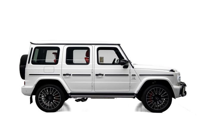 جديدة Mercedes-Benz G-Class AMG 63 AMG عملية شد الوجه II (W465), 4.0 l, 2025 في في دبي من PUPIL OF FATE MOTORS، اللون أبيض. مواصفات الخليج | AUTO.AE