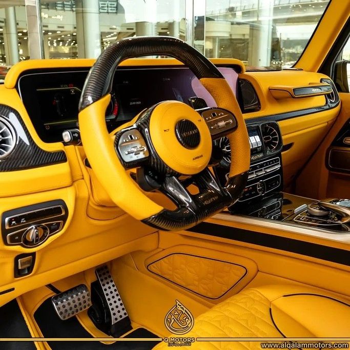 Подержанный Mercedes-Benz G-Class AMG 63 AMG II (W463), 4.0 л, 2023 в Дубае от Q Motors Черный цвет. Европейская | AUTO.AE