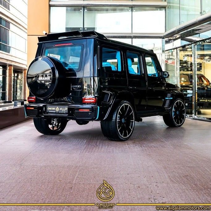 Подержанный Mercedes-Benz G-Class AMG Brabus 800 II (W463), 4.0 л, 2022 в Дубае от Q Motors Черный цвет. Европейская | AUTO.AE