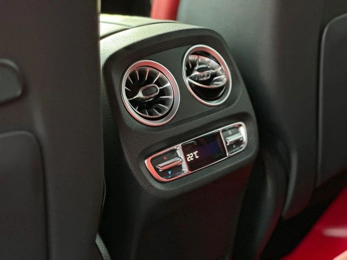 Подержанный Mercedes-Benz G-Class AMG 63 AMG II (W465) Рестайлинг, 4.0 л, 2024 в Дубае от Orient Auto FZE Черный цвет. Корейская | AUTO.AE