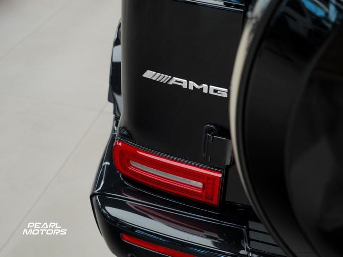 Подержанный Mercedes-Benz G-Class AMG 63 AMG II (W463), 4.0 л, 2023 в Дубае от Pearl Motors Черный цвет. GCC | AUTO.AE