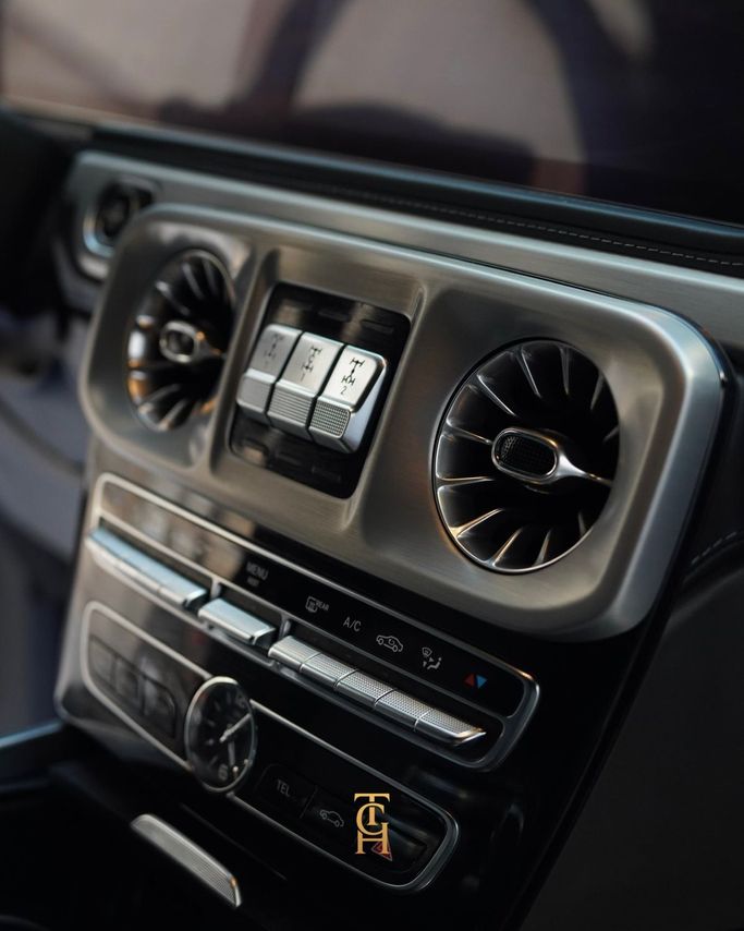 Used Mercedes-Benz G-Class AMG 63 4x4 Squared II (W463), 4.0 l, 2019 in Dubai by TCH MOTORS, Navy Blue color. GCC Specs | AUTO.AE