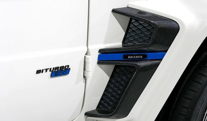 Новый Mercedes-Benz G-Class AMG Brabus 800 II (W463), 4.0 л, 2021 в Дубае от Dourado Luxury Car Белый цвет. Европейская | AUTO.AE