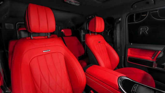 Новый Mercedes-Benz G-Class AMG 63 AMG II (W465) Рестайлинг, 4.0 л, 2025 в Дубае от Dourado Luxury Car Черный цвет. Европейская | AUTO.AE