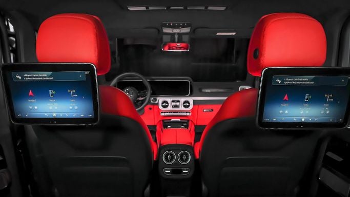 Новый Mercedes-Benz G-Class AMG 63 AMG II (W465) Рестайлинг, 4.0 л, 2025 в Дубае от Dourado Luxury Car Черный цвет. Европейская | AUTO.AE