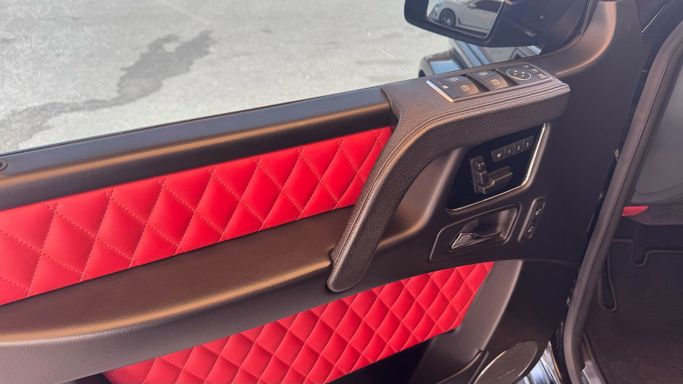 Used Mercedes-Benz G-Class AMG Brabus 700 I (W463) Facelift 3, 5.5 l, 2016 in Dubai, Black color. European Specs | AUTO.AE