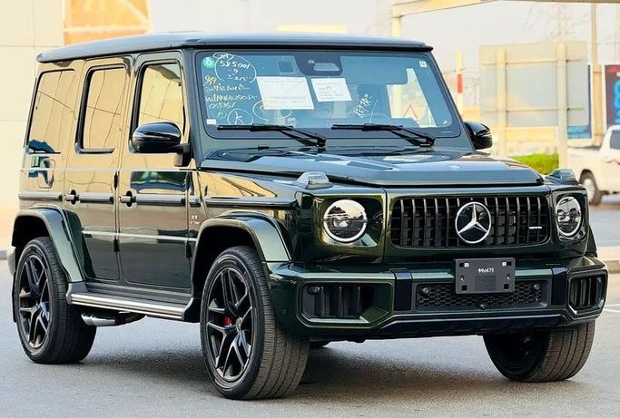 Подержанный Mercedes-Benz G-Class AMG 63 AMG II (W465) Рестайлинг, 4.0 л, 2025 в Дубае от Mirza Automobile FZE Зеленый цвет. Японская | AUTO.AE