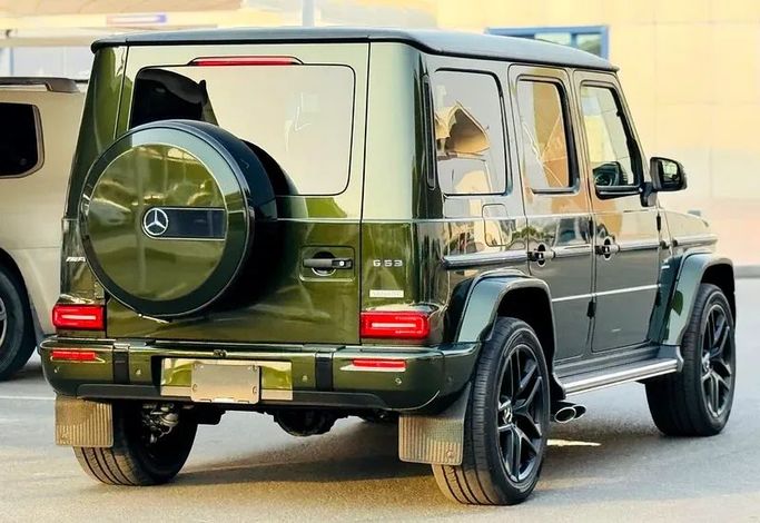 Подержанный Mercedes-Benz G-Class AMG 63 AMG II (W465) Рестайлинг, 4.0 л, 2025 в Дубае от Mirza Automobile FZE Зеленый цвет. Японская | AUTO.AE