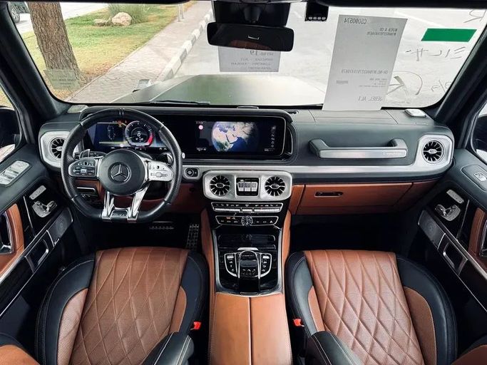 Подержанный Mercedes-Benz G-Class AMG 63 AMG II (W463), 4.0 л, 2022 в Дубае от Mirza Automobile FZE Черный цвет. Японская | AUTO.AE