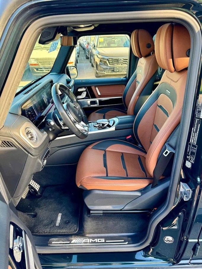 Подержанный Mercedes-Benz G-Class AMG 63 AMG II (W463), 4.0 л, 2019 в Дубае от Best Car Зеленый цвет. Японская | AUTO.AE