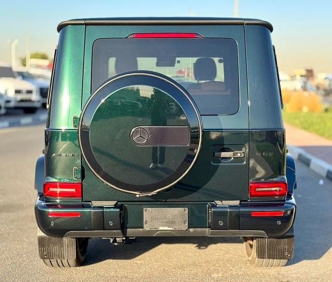Подержанный Mercedes-Benz G-Class AMG 63 AMG II (W463), 4.0 л, 2019 в Дубае от Best Car Зеленый цвет. Японская | AUTO.AE