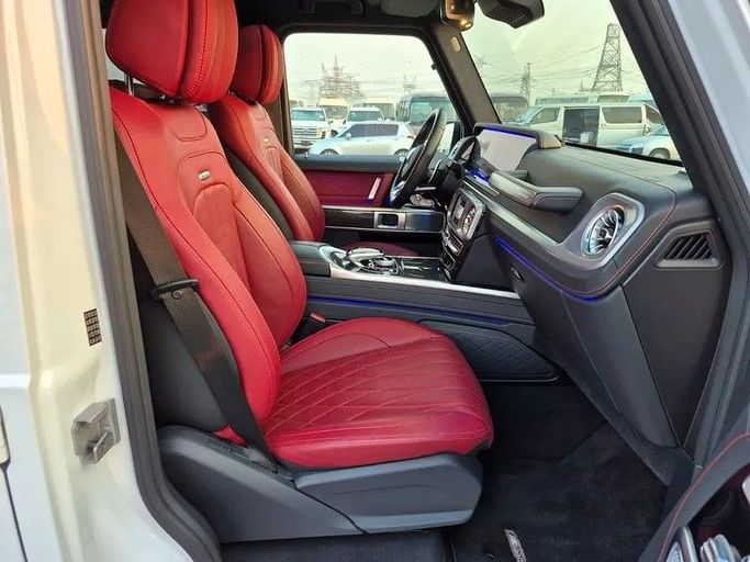 Подержанный Mercedes-Benz G-Class AMG 63 AMG II (W463), 4.0 л, 2022 в Дубае от Best Car Белый цвет. Японская | AUTO.AE