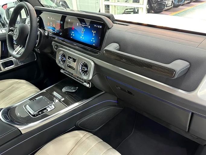 Новый Mercedes-Benz G-Class AMG 63 AMG II (W465) Рестайлинг, 4.0 л, 2025 в Дубае от GTS Motors Белый цвет. Европейская | AUTO.AE