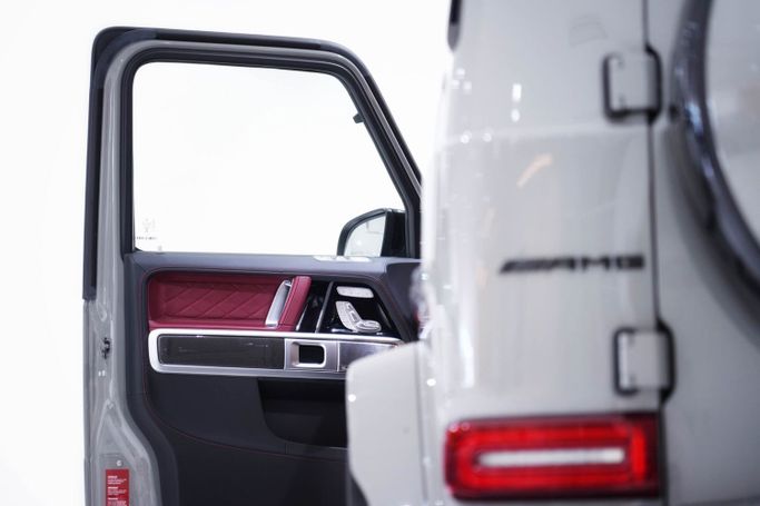 Used Mercedes-Benz G-Class AMG 63 AMG II (W463), 4.0 l, 2022 in Dubai by Oscar Motors, Grey color.  | AUTO.AE