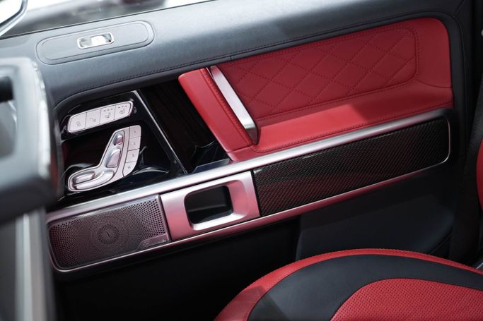 Used Mercedes-Benz G-Class AMG 63 AMG II (W463), 4.0 l, 2022 in Dubai by Oscar Motors, White color.  | AUTO.AE