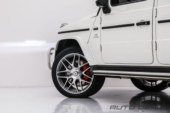 Подержанный Mercedes-Benz G-Class AMG 63 AMG II (W463), 4.0 л, 2021 в Дубае от AUTO DEALS Белый цвет. GCC | AUTO.AE