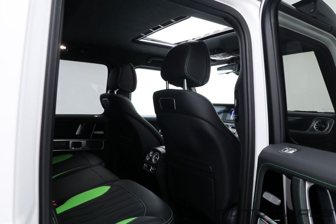 Новый Mercedes-Benz G-Class AMG 63 4x4 Squared II (W463), 4.0 л, 2023 в Дубае от AUTO DEALS Белый цвет. Европейская | AUTO.AE