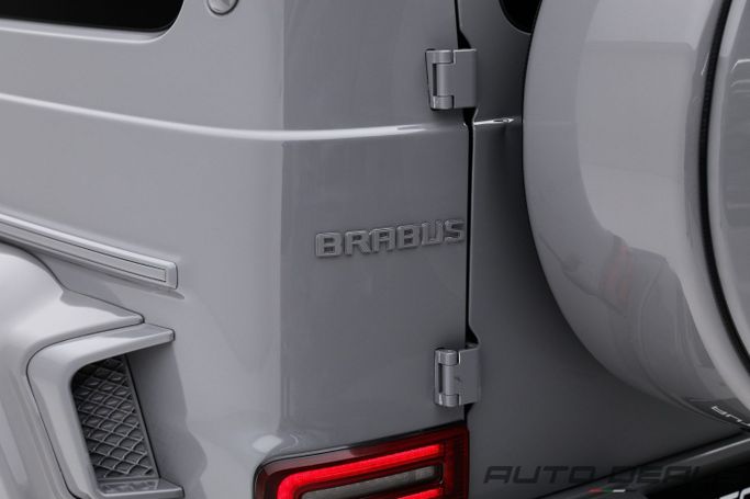 Подержанный Mercedes-Benz G-Class AMG Brabus 800 II (W463), 4.0 л, 2020 в Дубае от AUTO DEALS Серый цвет. GCC | AUTO.AE