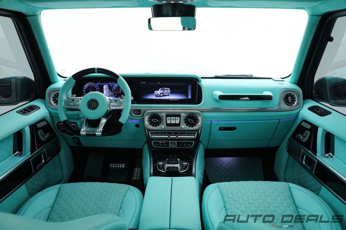 Подержанный Mercedes-Benz G-Class AMG Brabus 800 II (W463), 4.0 л, 2020 в Дубае от AUTO DEALS Серый цвет. GCC | AUTO.AE