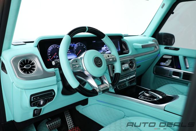 Подержанный Mercedes-Benz G-Class AMG Brabus 800 II (W463), 4.0 л, 2020 в Дубае от AUTO DEALS Серый цвет. GCC | AUTO.AE