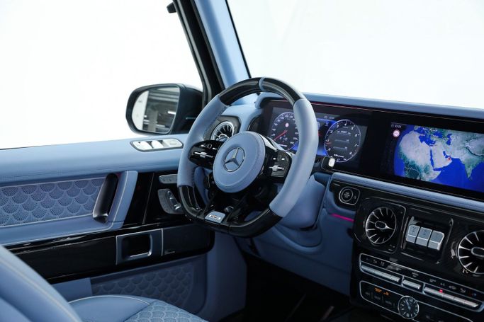 Новый Mercedes-Benz G-Class AMG Brabus 800 II (W463), 4.0 л, 2023 в Дубае от AUTO DEALS Серый цвет. Европейская | AUTO.AE