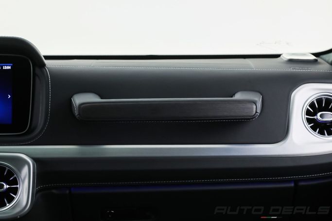 Новый Mercedes-Benz G-Class AMG 63 AMG II (W465) Рестайлинг, 4.0 л, 2025 в Дубае от AUTO DEALS Зеленый цвет. Европейская | AUTO.AE