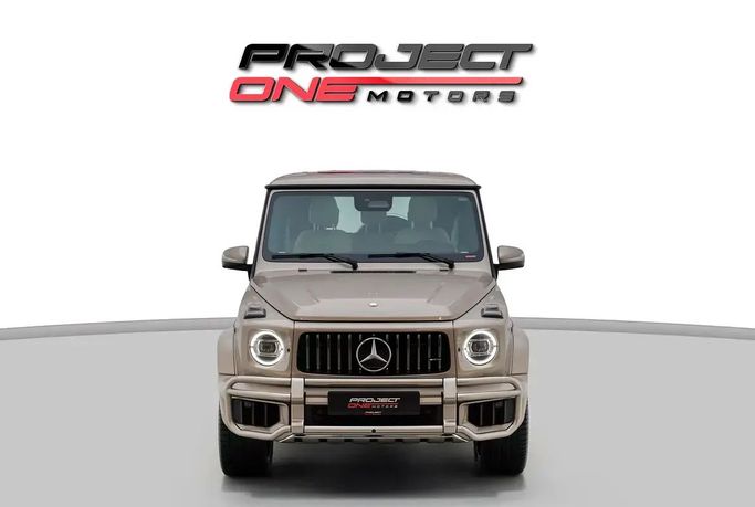 مستعملة Mercedes-Benz G-Class AMG 63 AMG عملية شد الوجه II (W465), 4.0 l, 2025 في في دبي من Project One Motors، اللون بيج. مواصفات الخليج | AUTO.AE