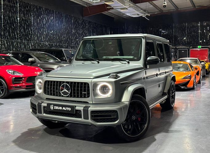 Подержанный Mercedes-Benz G-Class AMG 63 AMG II (W463), 4.0 л, 2021 в Дубае от Zeus Motors Серый цвет. Японская | AUTO.AE