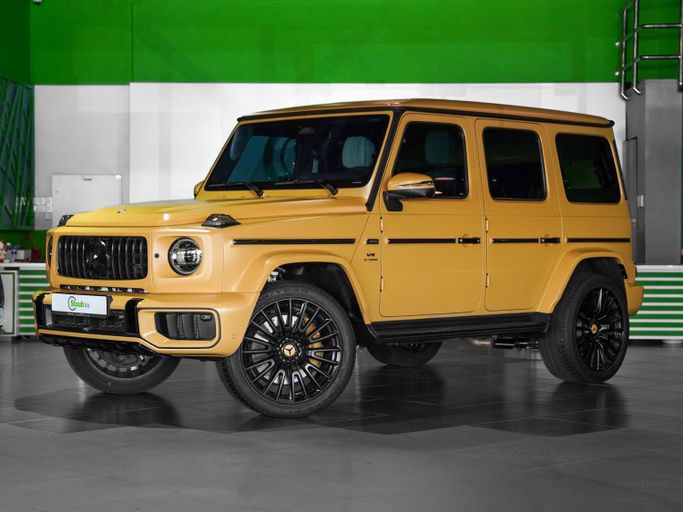 Подержанный Mercedes-Benz G-Class AMG 63 AMG II (W465) Рестайлинг, 4.0 л, 2025 в Дубае от Stoub.biz Бежевый цвет. Other | AUTO.AE | Объявление #251118