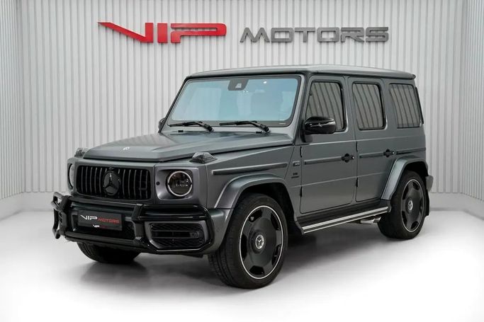 مستعملة ⁦Mercedes-Benz G-Class AMG 63 AMG II (W463)، 4.0 l، 2022⁩ في في الإمارات, دبي من VIP Motors، اللون رمادي. مواصفات الخليج | AUTO.AE | إعلان #287103