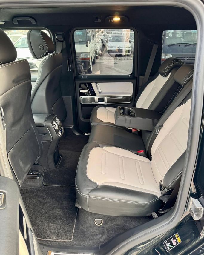 Used Mercedes-Benz G-Class 550 III (W463), 4.0 l, 2019 in Dubai by Saeed Auto, Black color. Japanese Specs | AUTO.AE