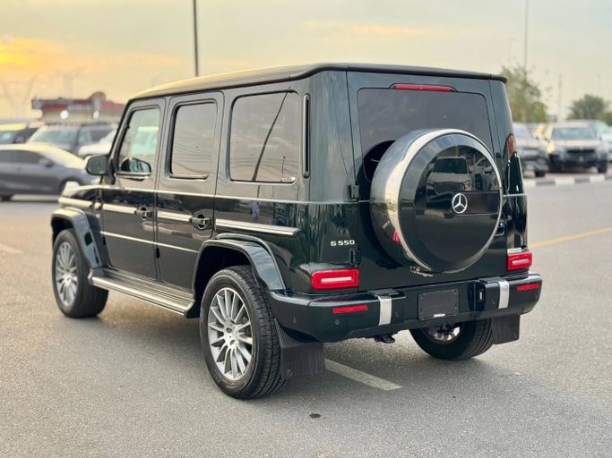 Used Mercedes-Benz G-Class 550 III (W463), 4.0 l, 2019 in Dubai by Saeed Auto, Black color. Japanese Specs | AUTO.AE