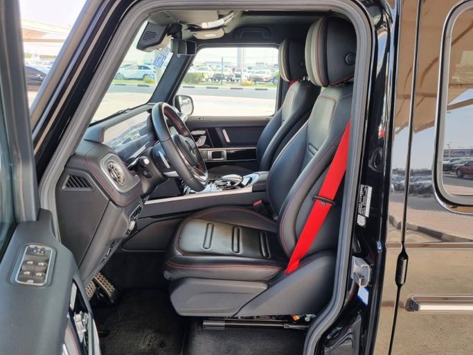 Used Mercedes-Benz G-Class 550 III (W463), 4.0 l, 2020 in Dubai by Saeed Auto, Black color. Japanese Specs | AUTO.AE