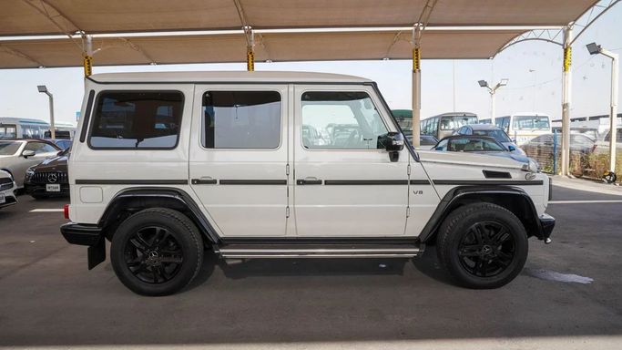 Подержанный Mercedes-Benz G-Class 550 II (W463) Рестайлинг 2, 5.5 л, 2012 в Дубае от Ibitisam Motors Белый цвет.  | AUTO.AE