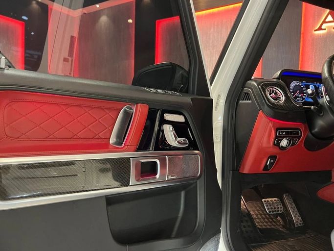 Used Mercedes-Benz G-Class 500 III (W463), 4.0 l, 2019 in Dubai by A Class Motors, White color.  | AUTO.AE